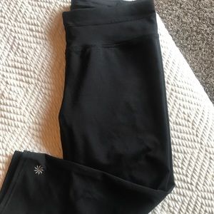 ATHLETA Cropped leggings